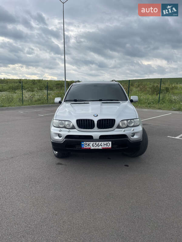 Внедорожник / Кроссовер BMW X5 2004 в Ровно