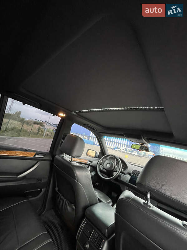 Внедорожник / Кроссовер BMW X5 2004 в Ровно