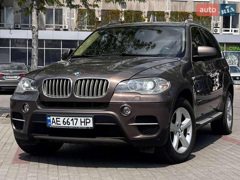 Внедорожник / Кроссовер BMW X5 2012 в 