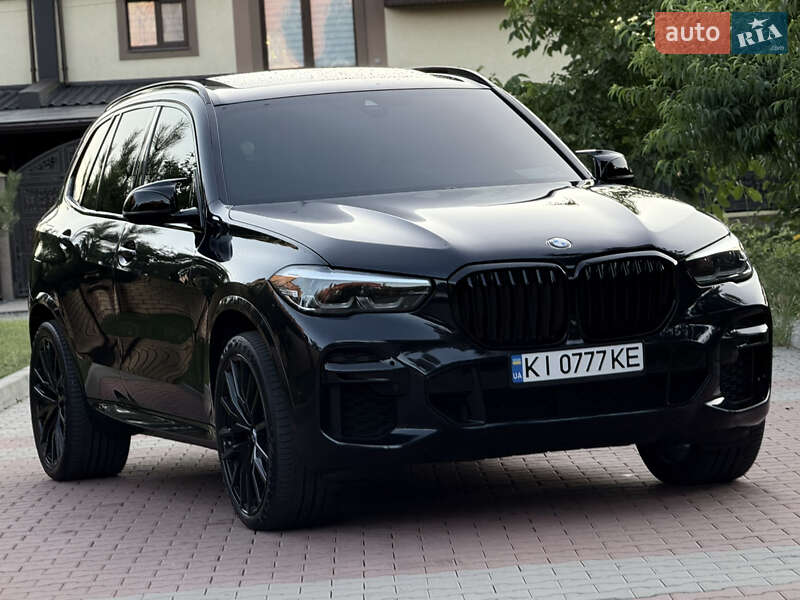 Внедорожник / Кроссовер BMW X5 2021 в Киеве