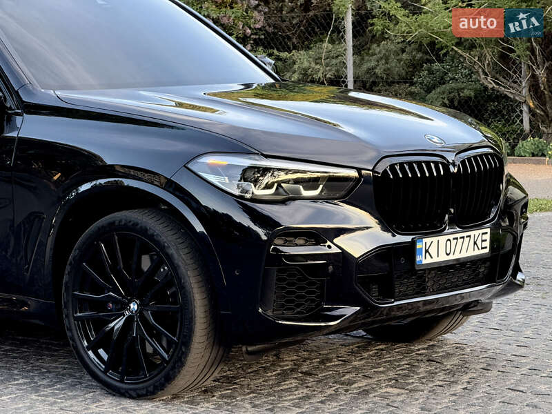 Внедорожник / Кроссовер BMW X5 2021 в Киеве