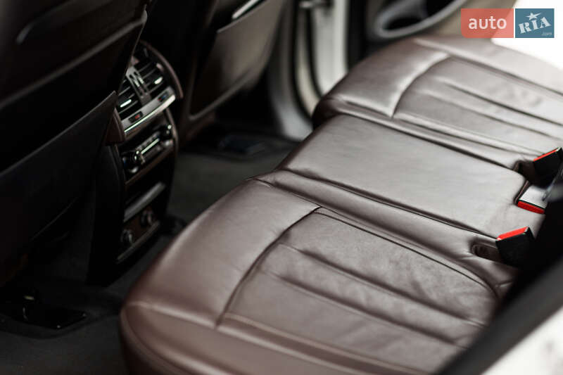 Внедорожник / Кроссовер BMW X5 2014 в Львове