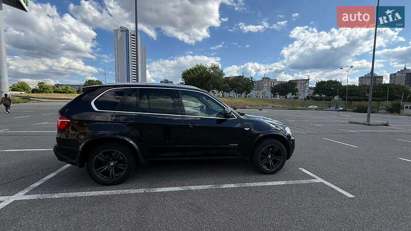 Внедорожник / Кроссовер BMW X5 2011 в Киеве