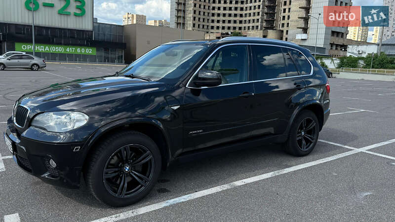 Внедорожник / Кроссовер BMW X5 2011 в Киеве