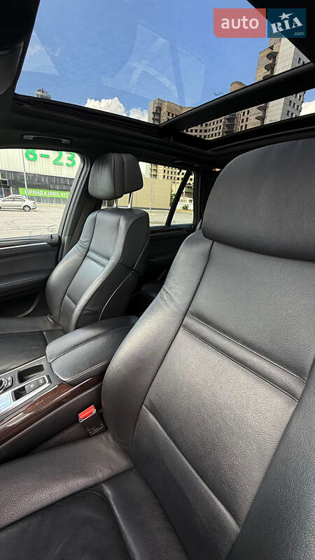 Внедорожник / Кроссовер BMW X5 2011 в Киеве