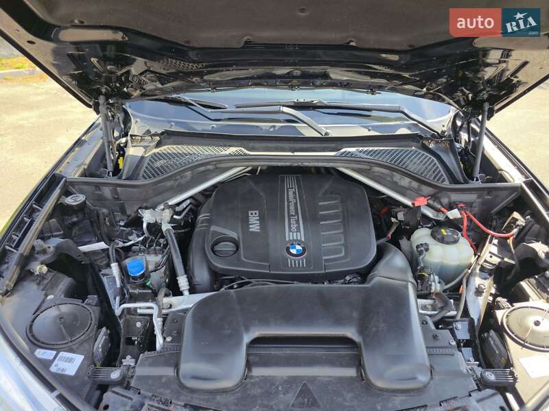 Позашляховик / Кросовер BMW X5 2016 в Києві