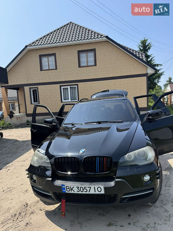 Внедорожник / Кроссовер BMW X5 2007 в Рокитном