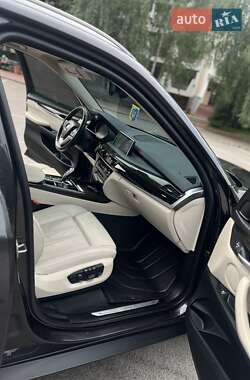 Внедорожник / Кроссовер BMW X5 2015 в 