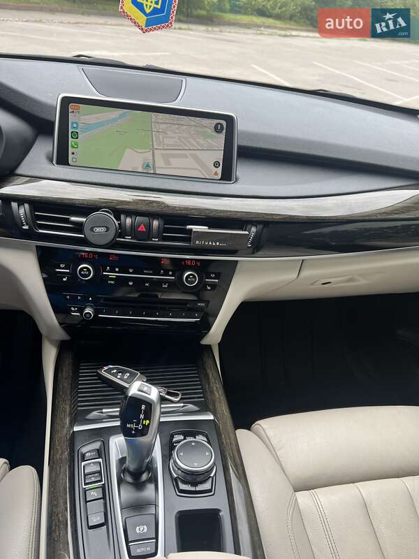 Позашляховик / Кросовер BMW X5 2015 в Вінниці