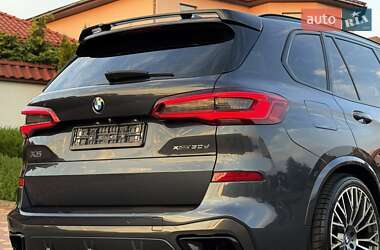 Позашляховик / Кросовер BMW X5 2019 в 