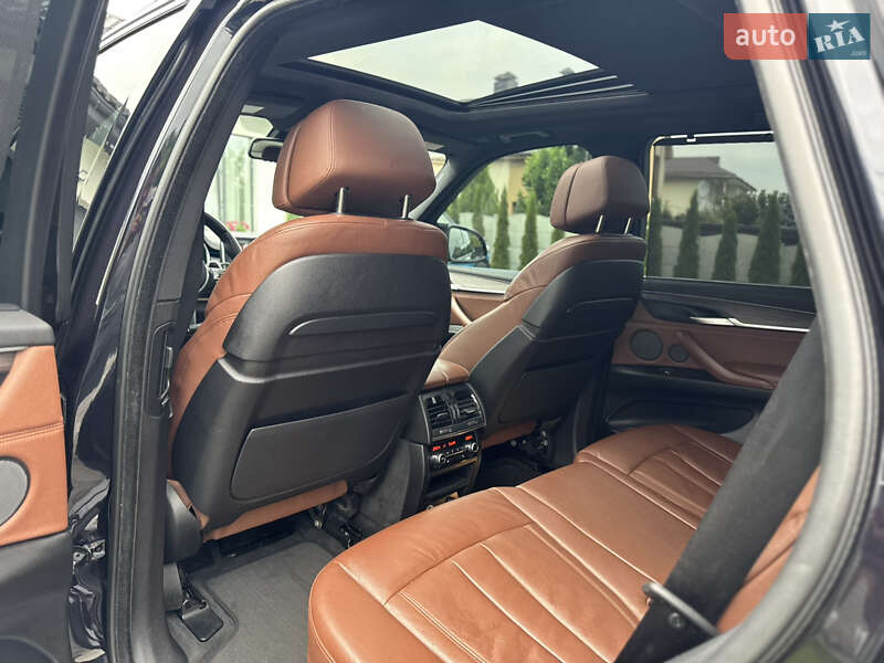 Внедорожник / Кроссовер BMW X5 2015 в Ровно