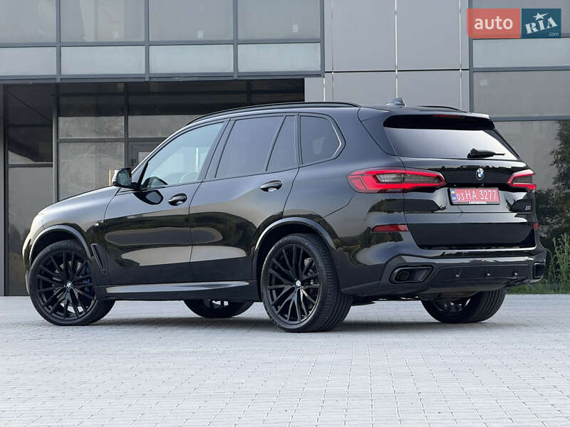 Внедорожник / Кроссовер BMW X5 2019 в Черновцах