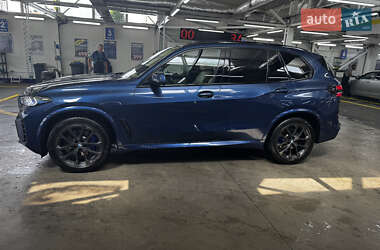Внедорожник / Кроссовер BMW X5 2021 в 