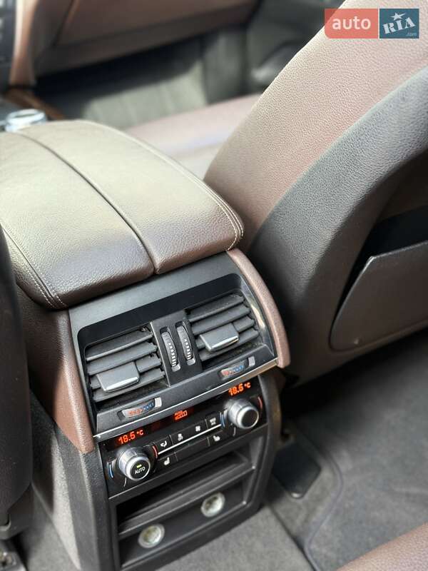 Внедорожник / Кроссовер BMW X5 2014 в Киеве