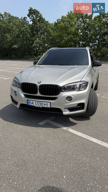 Внедорожник / Кроссовер BMW X5 2014 в Кропивницком