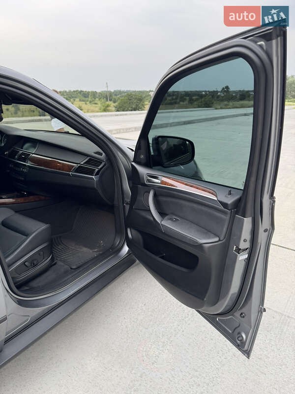 Позашляховик / Кросовер BMW X5 2011 в Полтаві