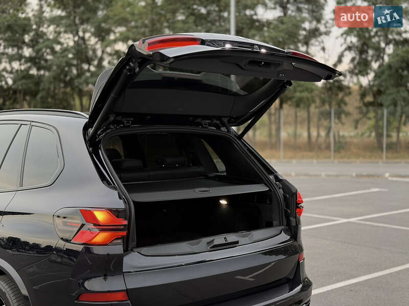 Позашляховик / Кросовер BMW X5 2021 в Дніпрі