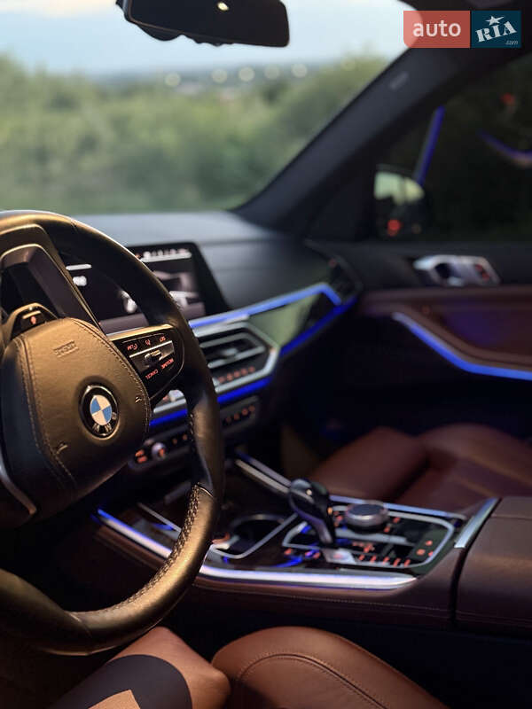 Внедорожник / Кроссовер BMW X5 2019 в Ужгороде