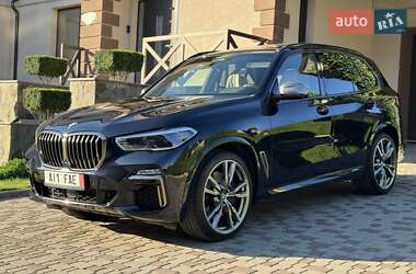 Позашляховик / Кросовер BMW X5 2020 в Чернівцях