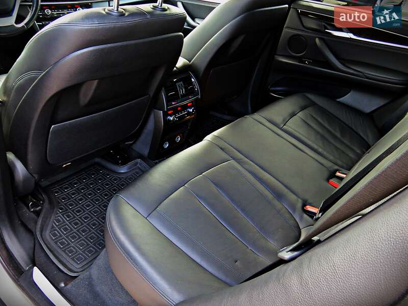 Позашляховик / Кросовер BMW X5 2016 в Черкасах