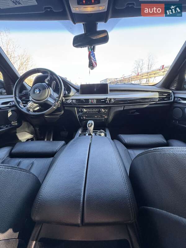 Внедорожник / Кроссовер BMW X5 2015 в Черновцах