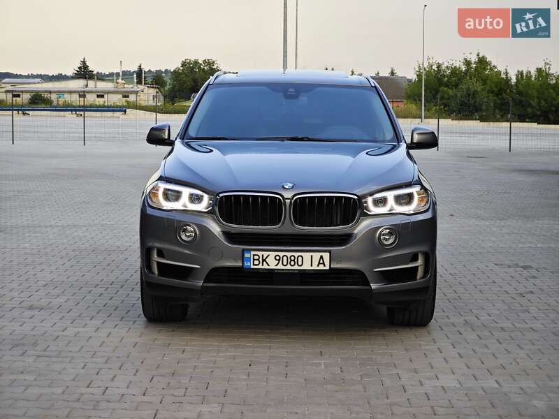 Внедорожник / Кроссовер BMW X5 2017 в Дубно
