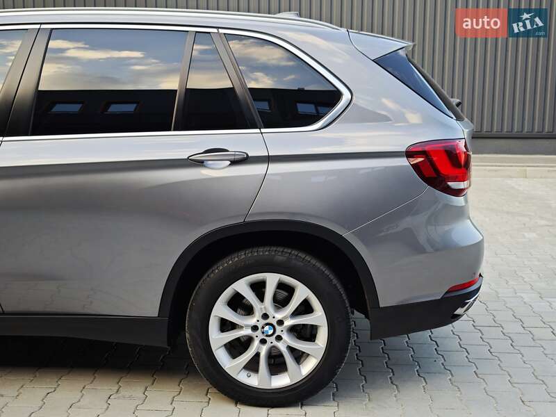Внедорожник / Кроссовер BMW X5 2017 в Дубно