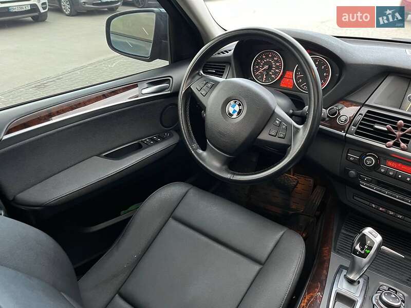 Внедорожник / Кроссовер BMW X5 2012 в Львове