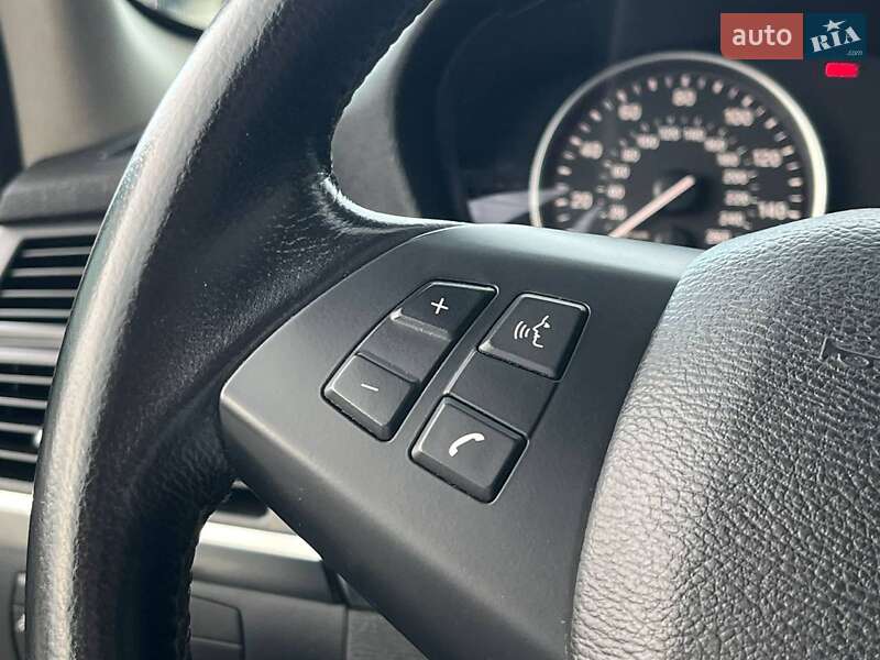 Внедорожник / Кроссовер BMW X5 2012 в Львове