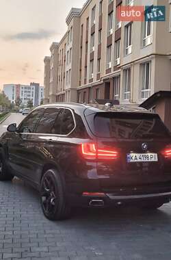 Позашляховик / Кросовер BMW X5 2017 в 