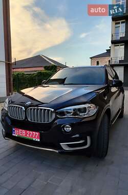 Позашляховик / Кросовер BMW X5 2016 в Рівному