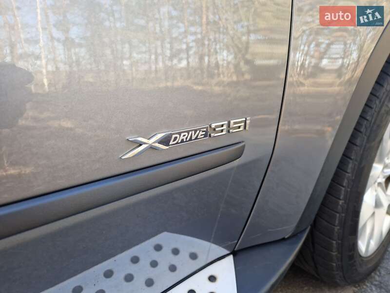 Позашляховик / Кросовер BMW X5 2010 в Києві