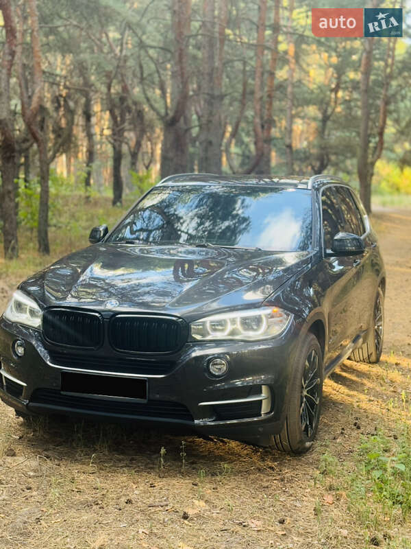 Внедорожник / Кроссовер BMW X5 2017 в Каменском