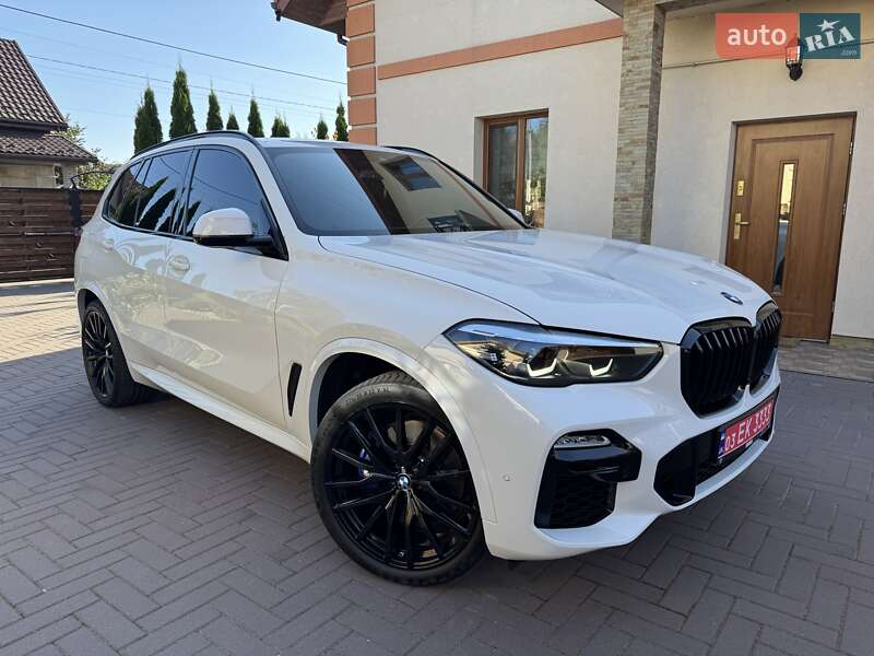 Внедорожник / Кроссовер BMW X5 2020 в Нововолынске
