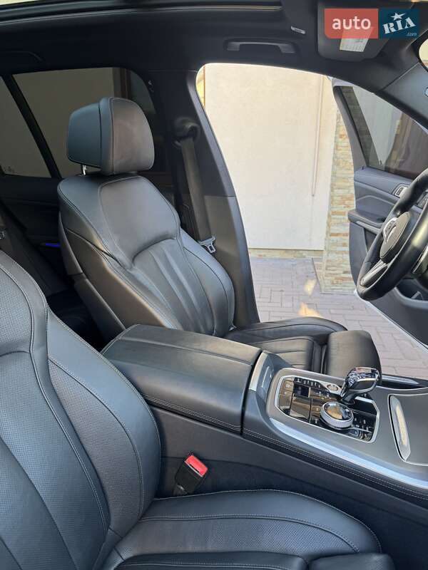 Внедорожник / Кроссовер BMW X5 2020 в Нововолынске