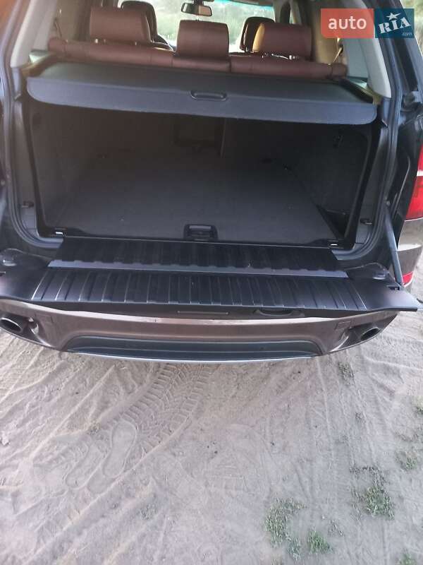 Внедорожник / Кроссовер BMW X5 2010 в Балте