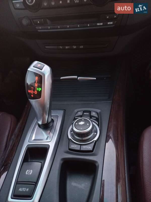 Внедорожник / Кроссовер BMW X5 2010 в Балте