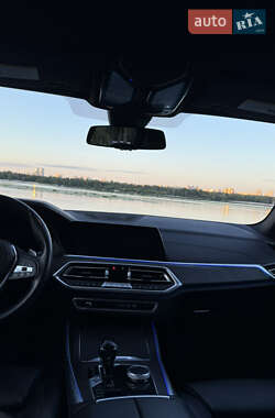 Внедорожник / Кроссовер BMW X5 2020 в 
