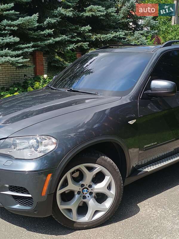 Внедорожник / Кроссовер BMW X5 2012 в Василькове