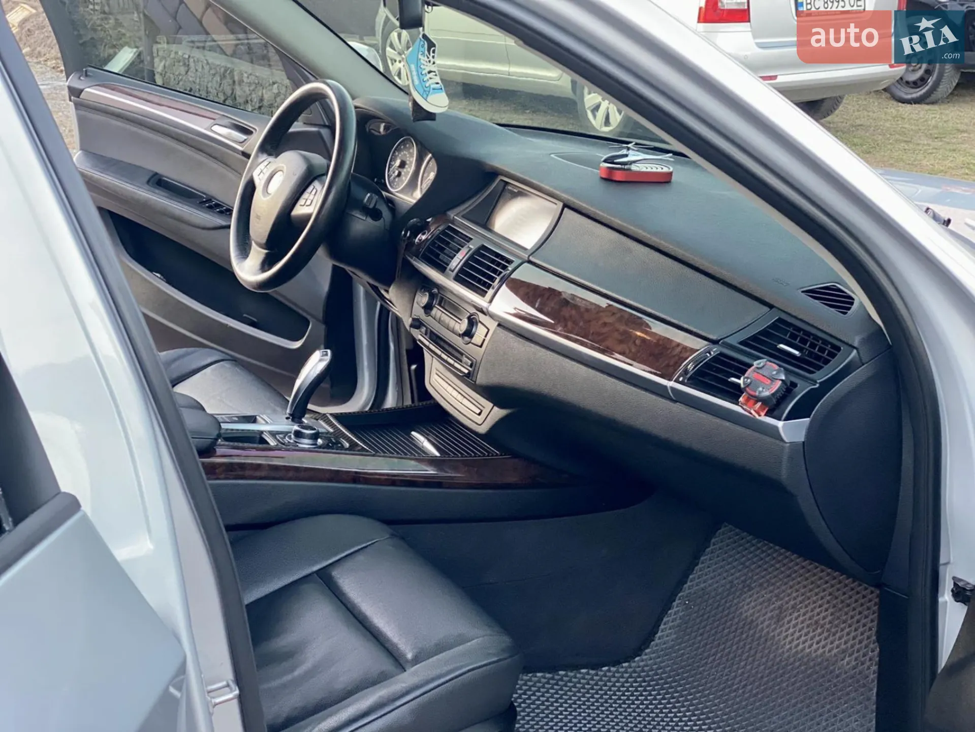 2010 BMW X5 - мініатюра 8