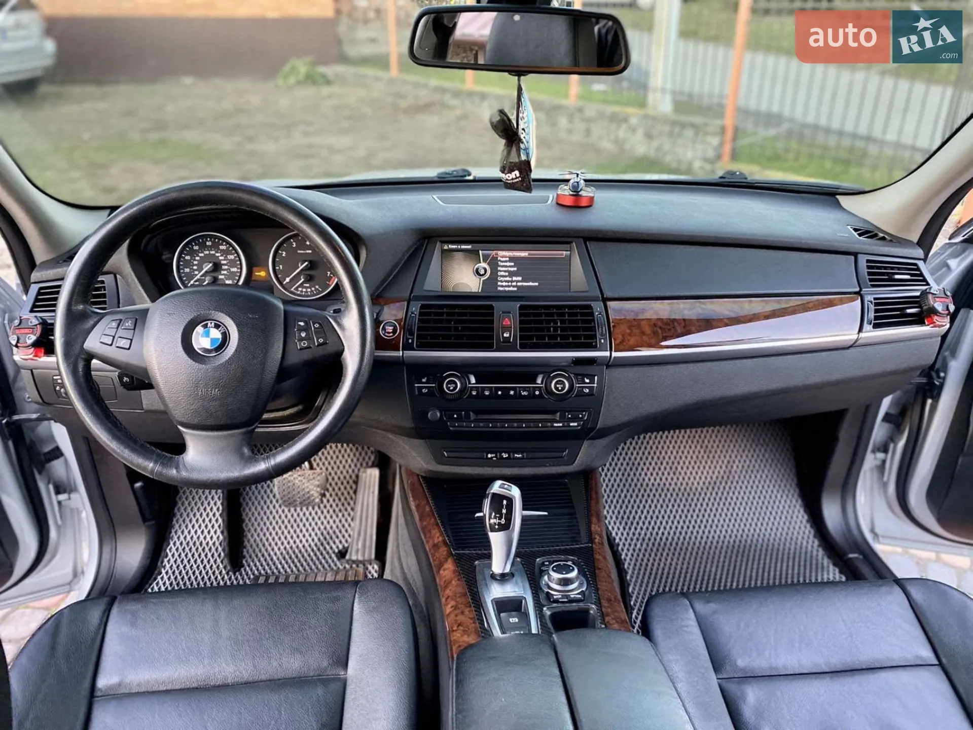2010 BMW X5 - мініатюра 23
