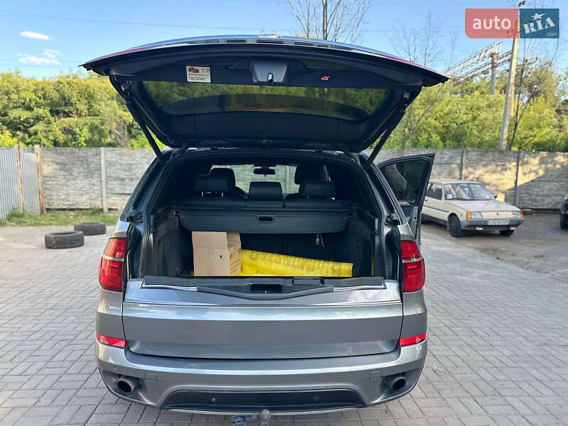Внедорожник / Кроссовер BMW X5 2011 в Запорожье