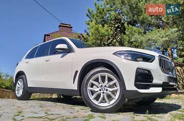 Внедорожник / Кроссовер BMW X5 2021 в Ровно