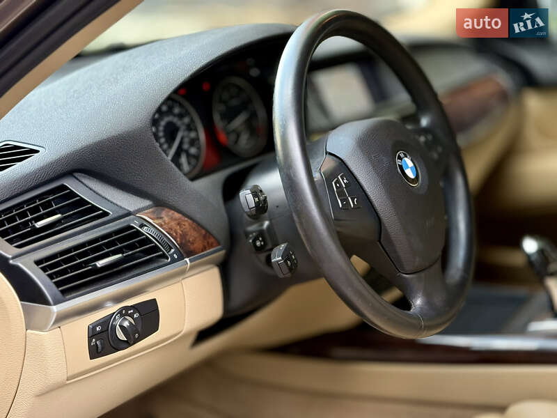 Позашляховик / Кросовер BMW X5 2011 в Харкові