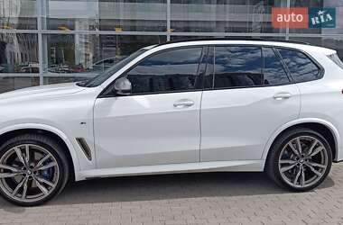 Внедорожник / Кроссовер BMW X5 2022 в Хмельницком