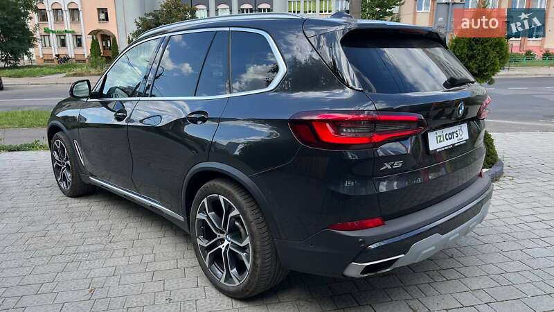 Внедорожник / Кроссовер BMW X5 2021 в Львове