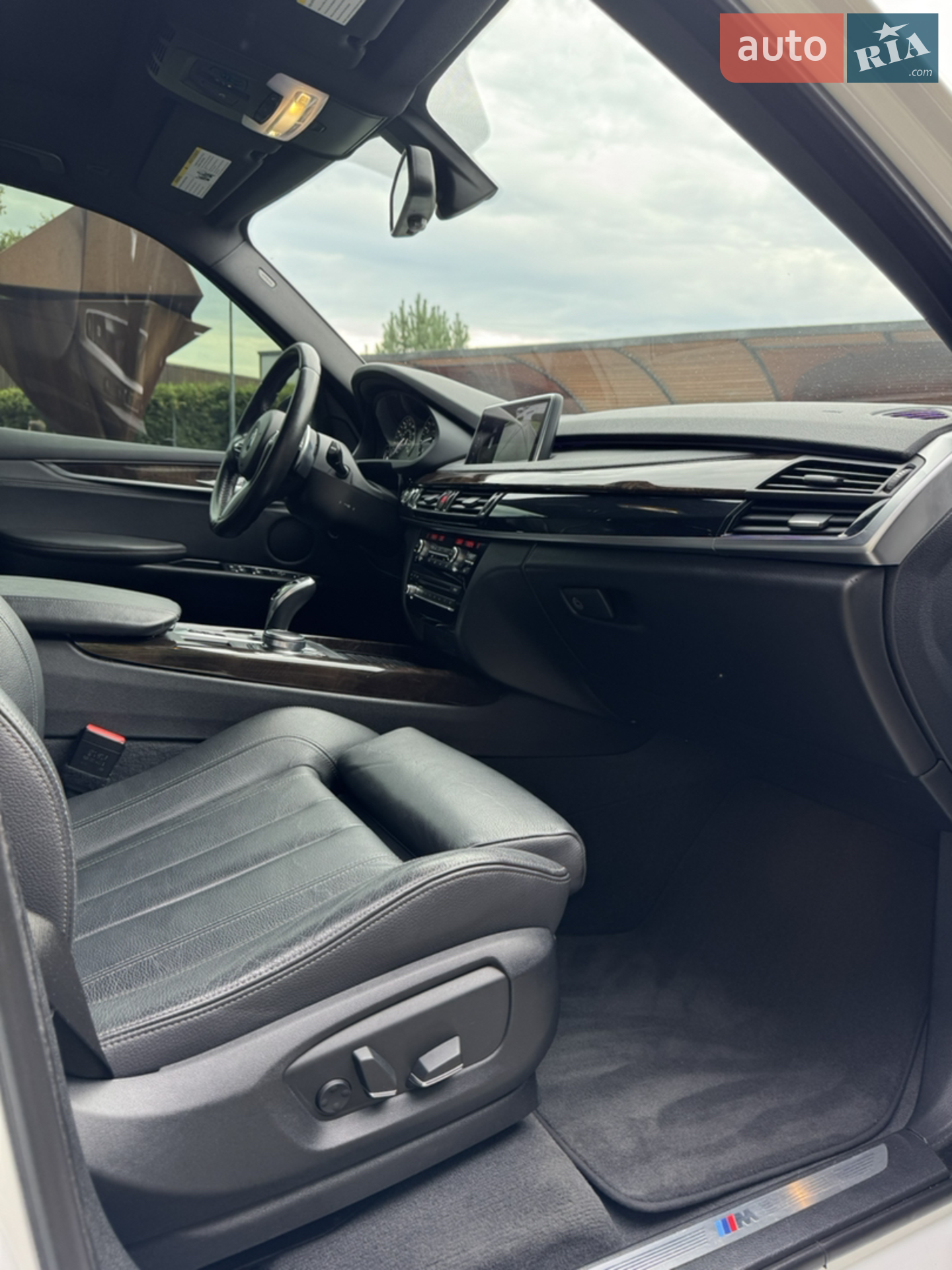 2017 BMW X5 - мініатюра 16