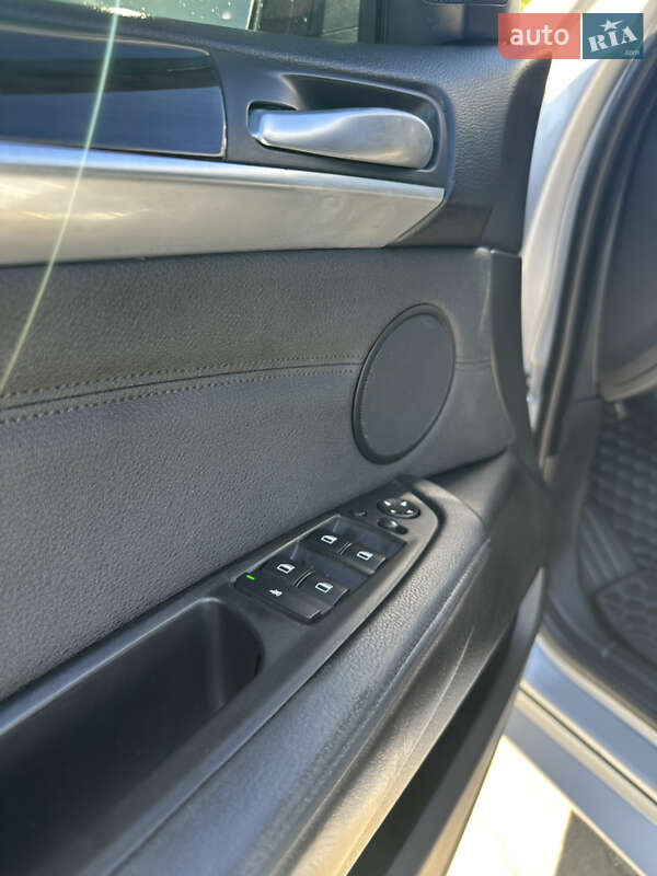 Позашляховик / Кросовер BMW X5 2009 в Одесі фото 12 Позашляховик / Кросовер BMW X5 2009 в Одесі