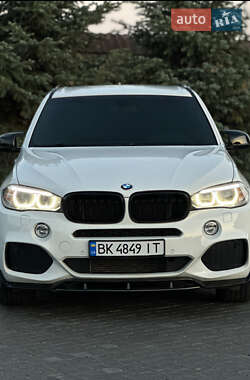Внедорожник / Кроссовер BMW X5 2015 в Ровно