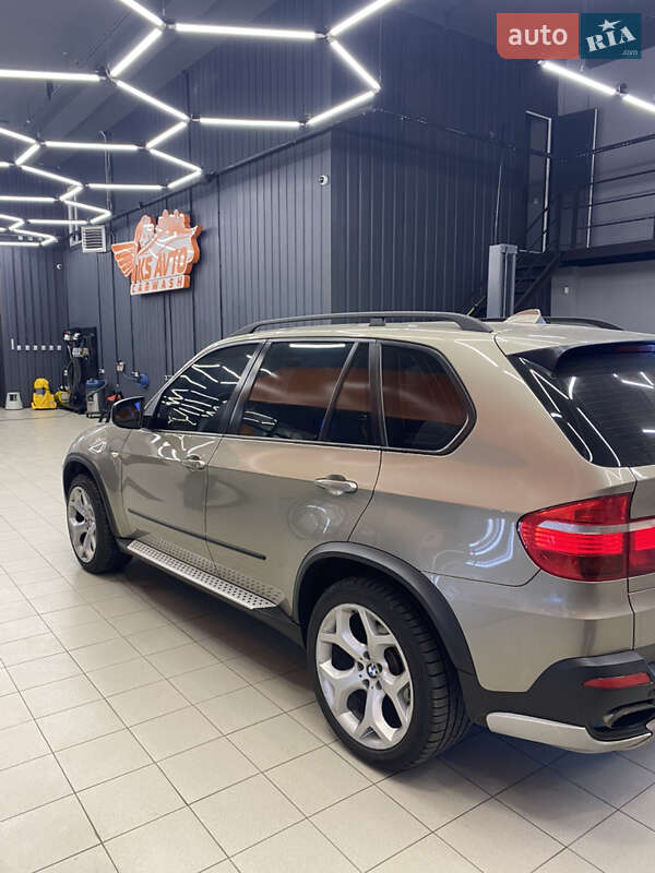 Позашляховик / Кросовер BMW X5 2007 в Ужгороді